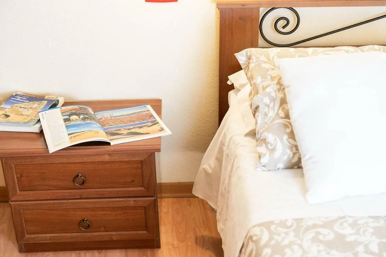 Antica Casa Sanna Hotell Guspini 3*,