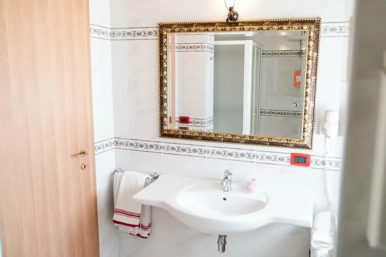 Antica Casa Sanna Hotell Guspini 3*,  Italien
