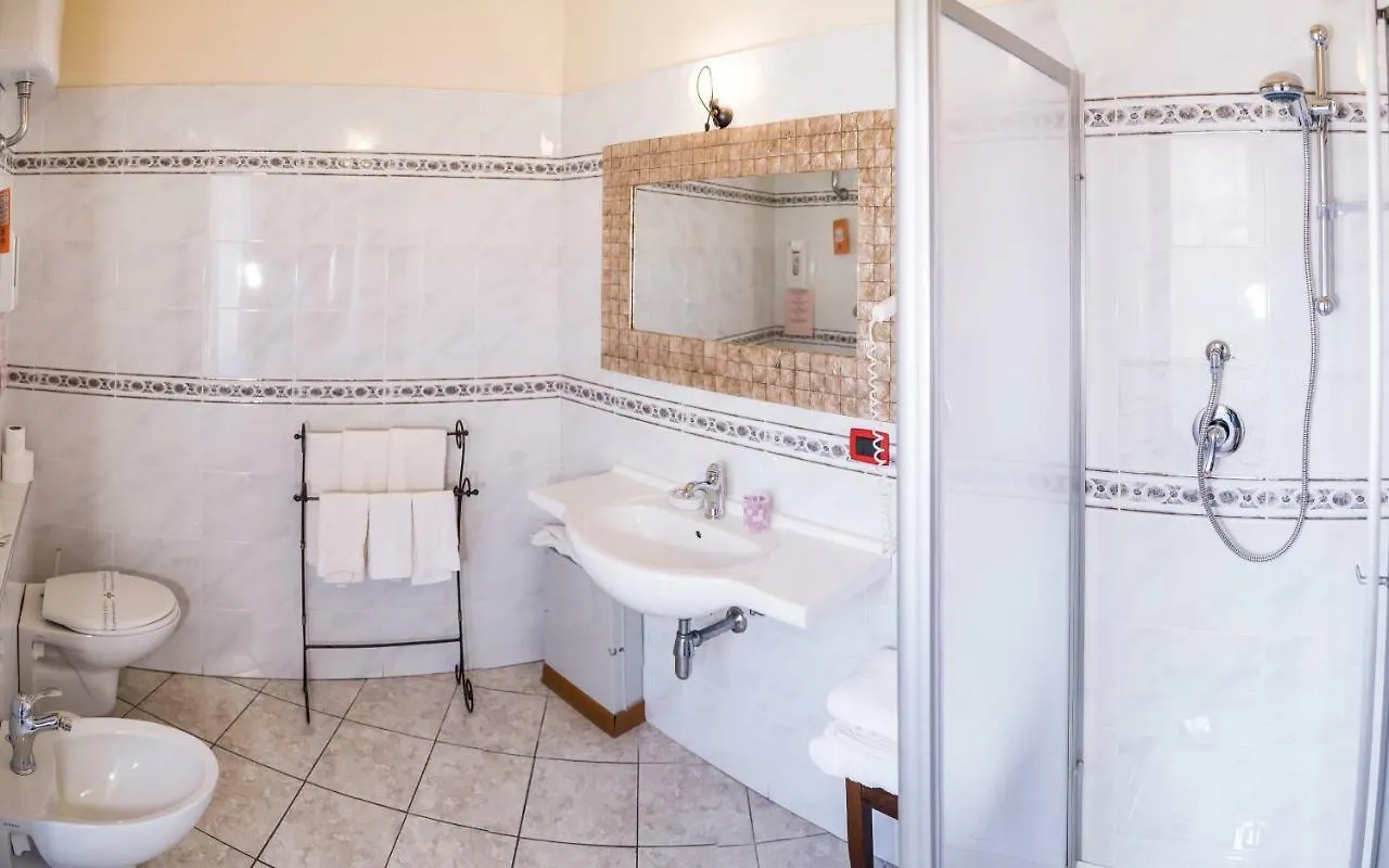 Antica Casa Sanna Hotell Guspini 3*,